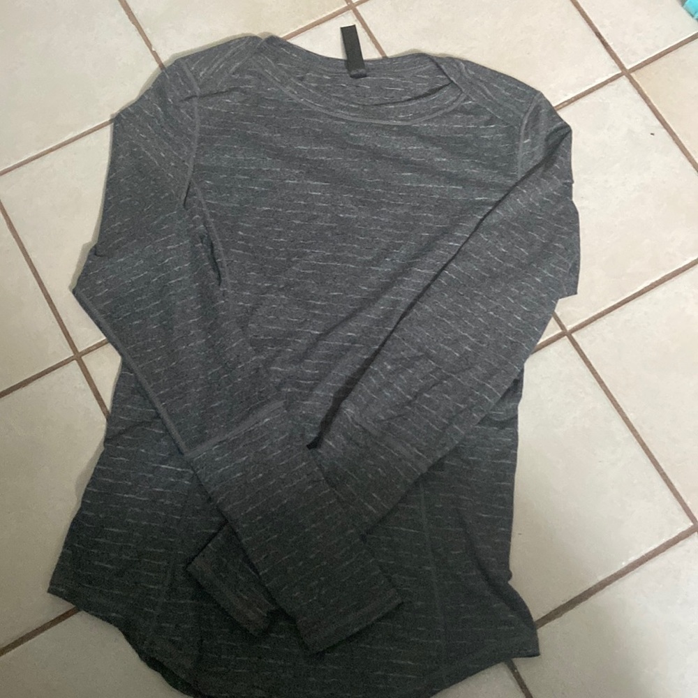 90 Degrees Medium grey Athletic Top Long Sleeved